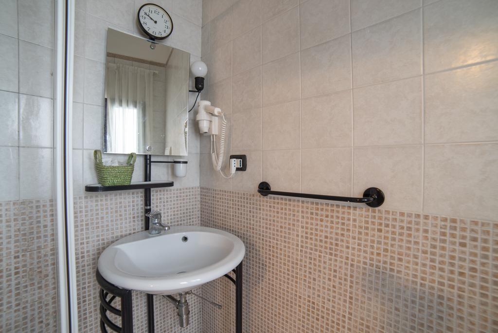 La Casa Di Rosa Apartment Matera Bagian luar foto