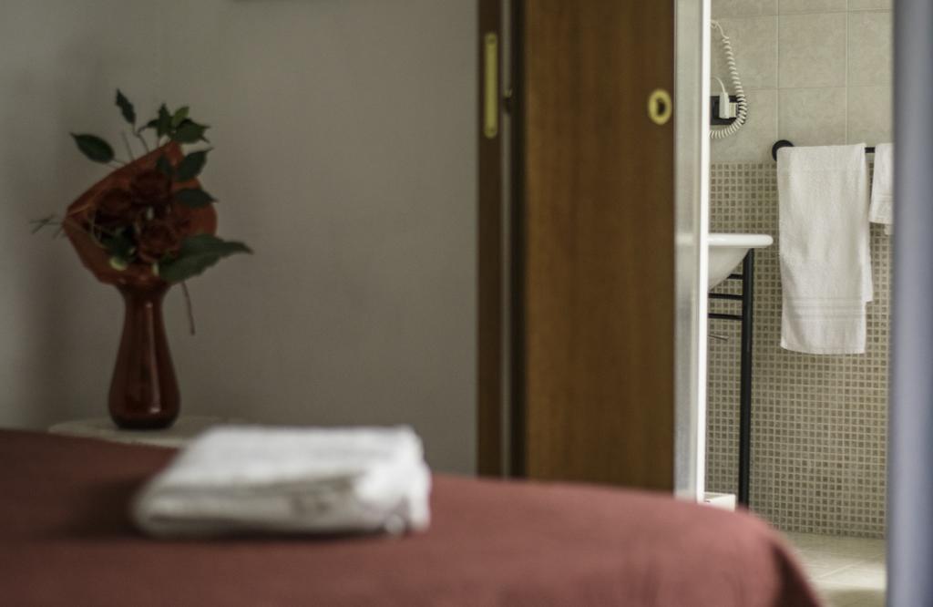 La Casa Di Rosa Apartment Matera Bagian luar foto