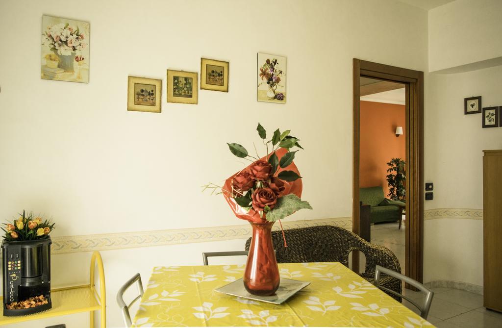 La Casa Di Rosa Apartment Matera Bagian luar foto