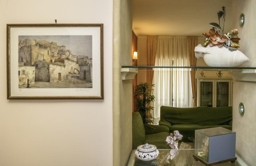 La Casa Di Rosa Apartment Matera Bagian luar foto
