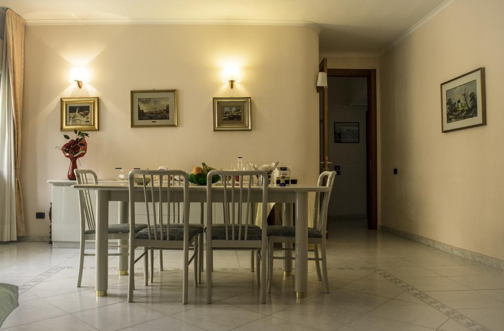 La Casa Di Rosa Apartment Matera Bagian luar foto
